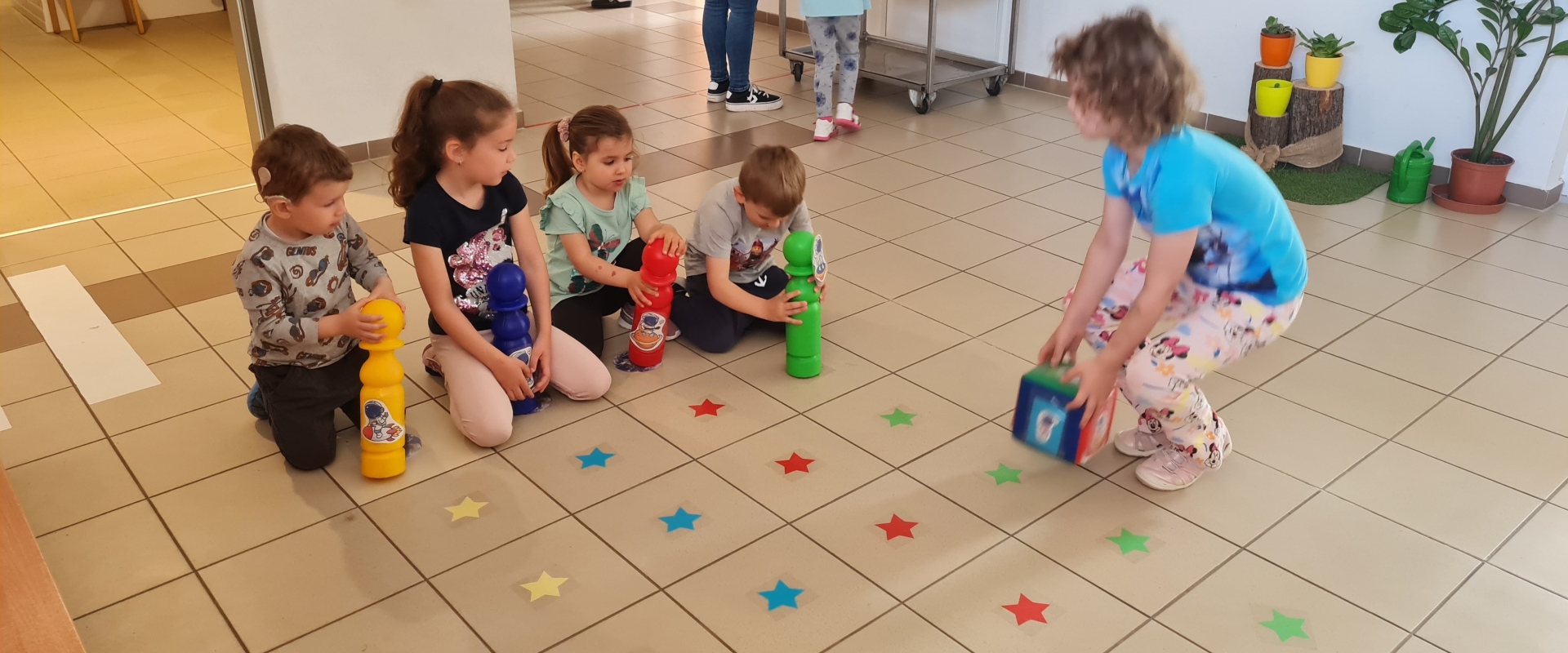 Slide: Kiterjesztett játékterünk a folyosó